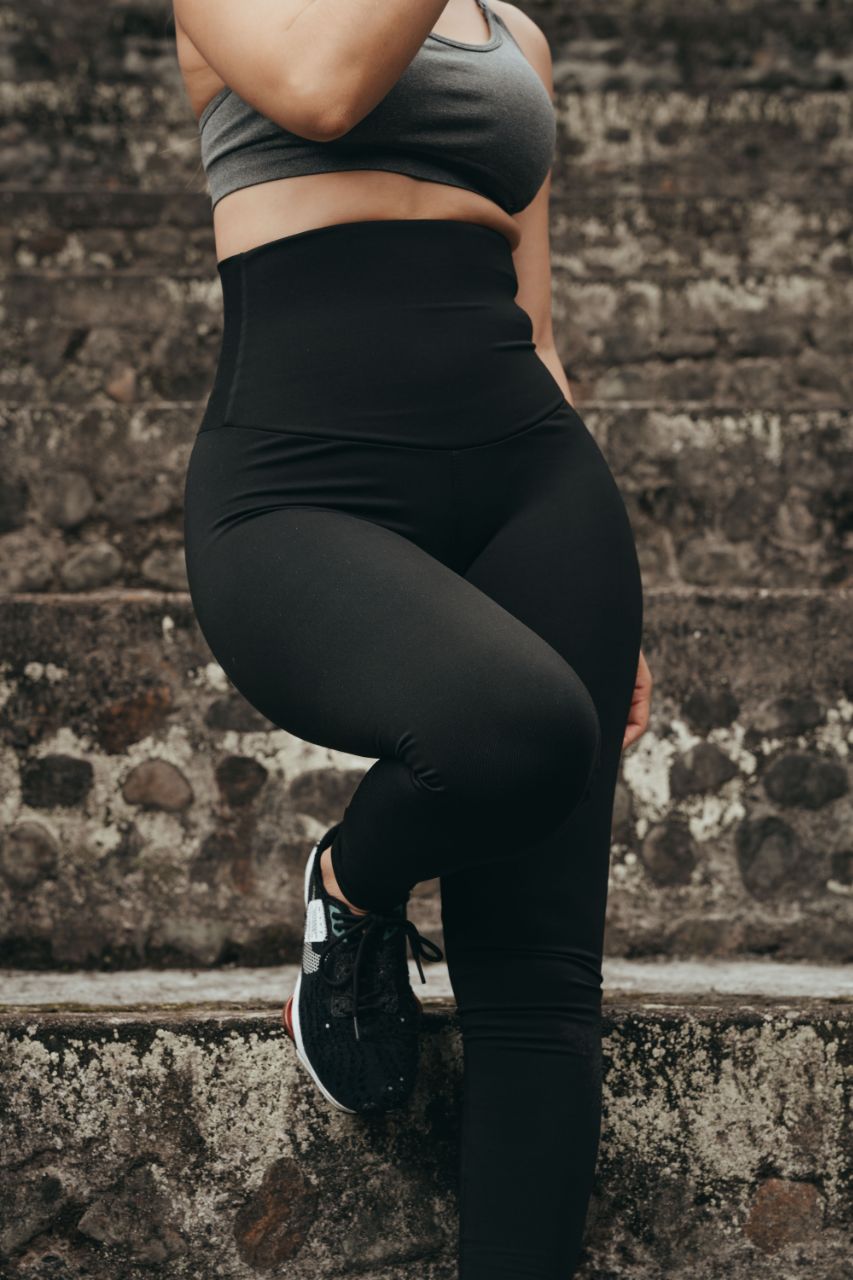 LEGGINS CON PRETINA EN NEOPRENO