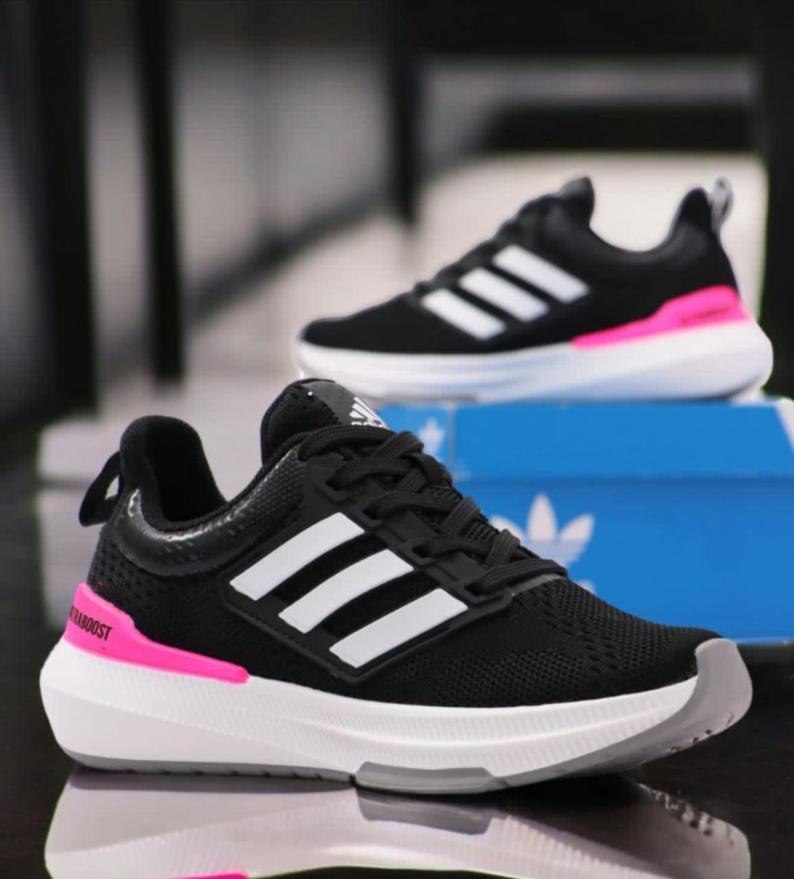 👟 Tenis Ultraboost Unisex – Comodidad y Estilo Premium