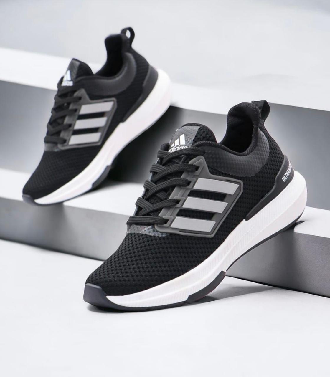 👟 Tenis Ultraboost Unisex – Comodidad y Estilo Premium